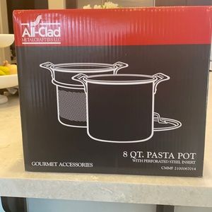 All-Clad 8 QT. Pasta Pot w/insert to drain